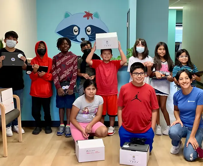 Kids gathered at Lirios Pediatrics